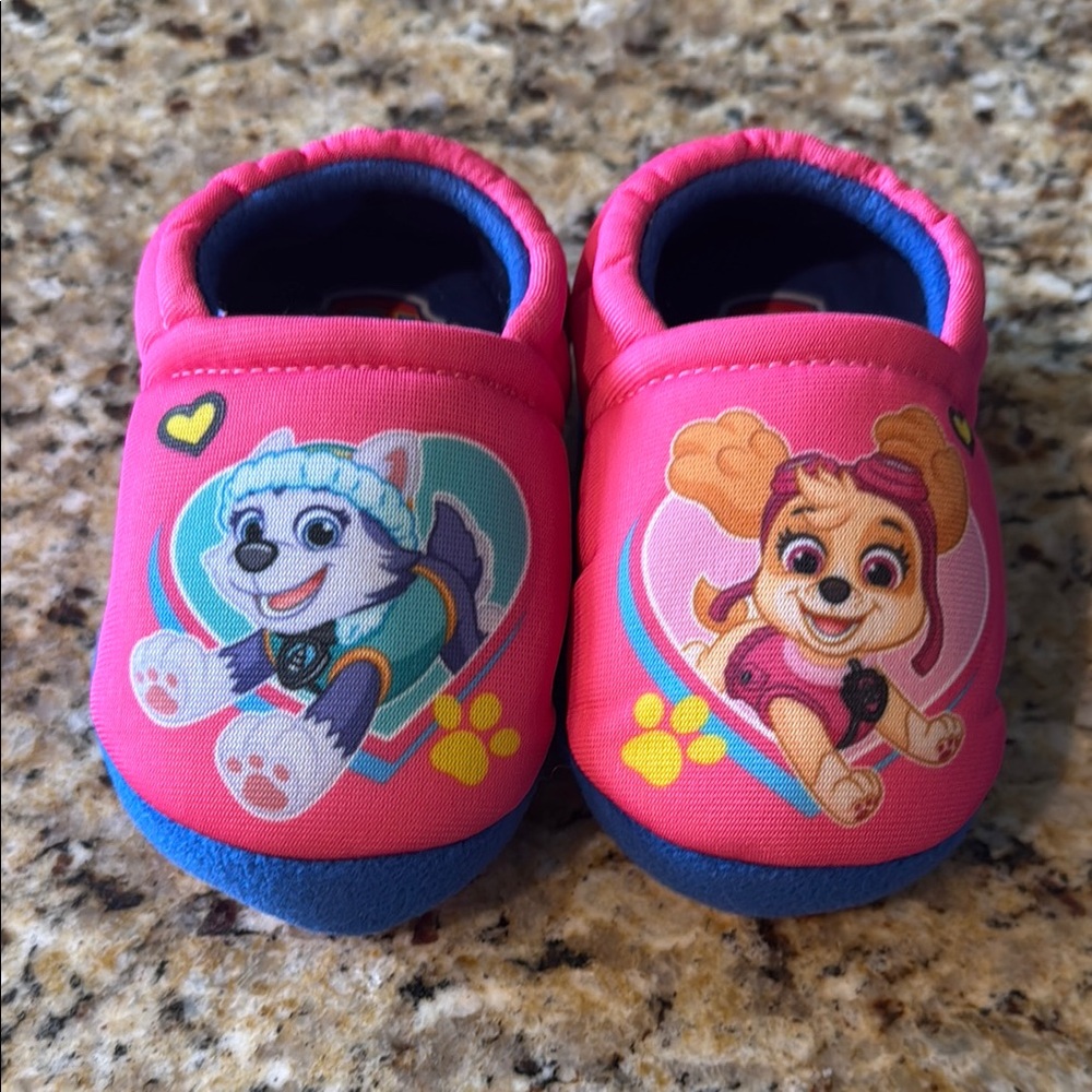 NWOT! Paw Patrol Pink  Slippers